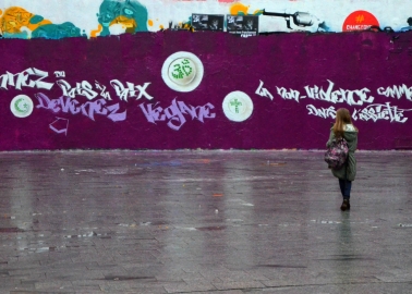 ‘Give Peas a Chance!’ Paris Mural Urges Non-Violence to All