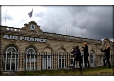 Why Are These Activists Pelting Air France HQ With Vegan Pâté?