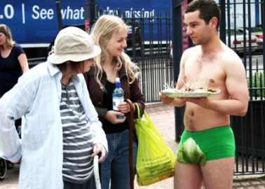 Sexy Lettuce Lady and Lad Entice Fair-Goers With Free Food