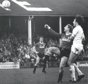 Neil Robinson_Grimsby Town_Action Pic