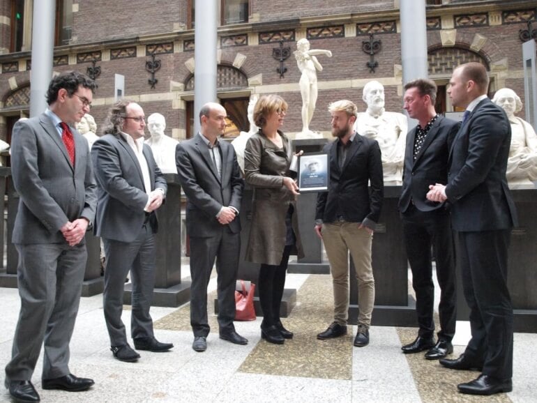 PETA NL staff meets with Dutch politicians in The Hague