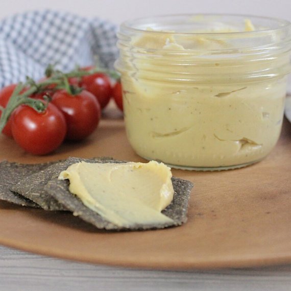 Tangy Spreadable Cashew Cheese
