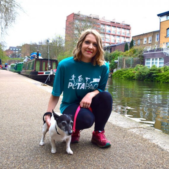10 Ways to Help Animals in Under 10 Minutes
