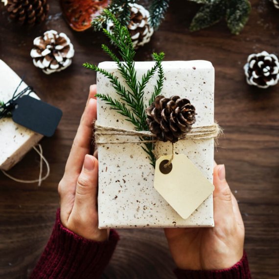 21 Vegan Christmas Gift Ideas