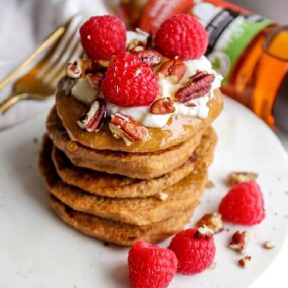 Healthy Vegan Pumpkin Pancakes