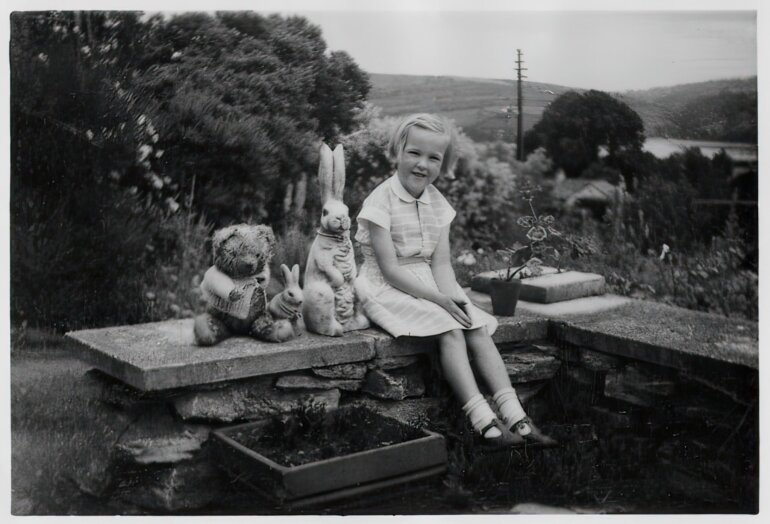 young ingrid newkirk adjusted 2048x1395 1