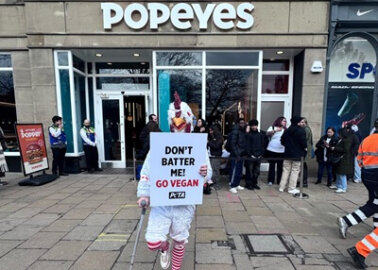 PETA “Chicken” Protests Popeyes Restaurant Opening in Edinburgh