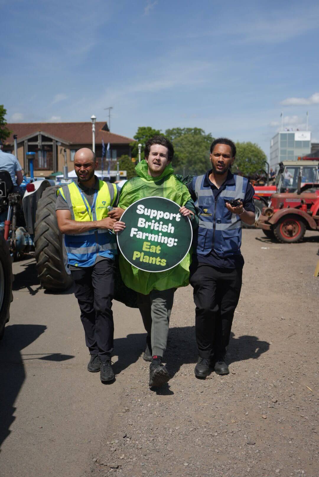 BREAKING: Jeremy Clarkson's Farm Festival Parade Disrupted by Animal Defender