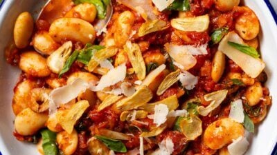 Garlicky Arrabbiata Butter Beans